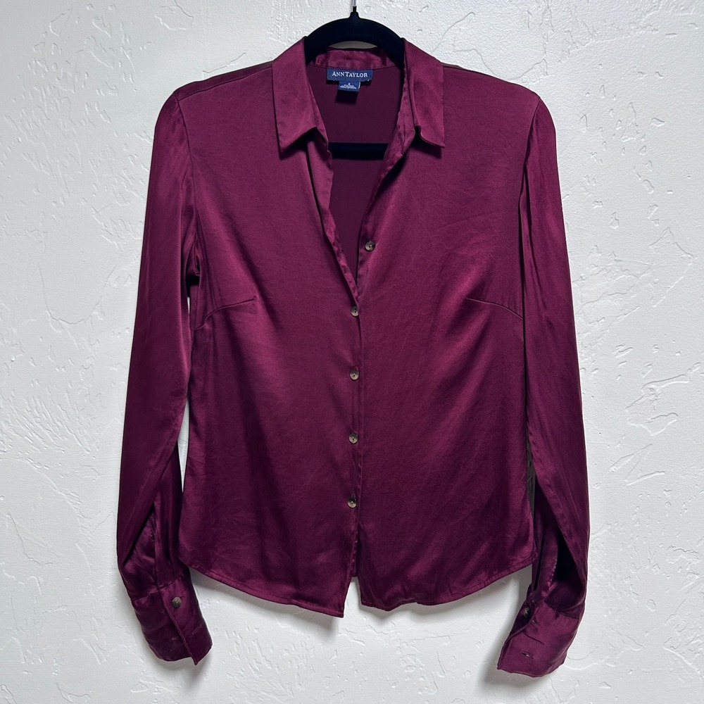 Vintage Y2K Ann Taylor Silk Top Women 2 Red Going Out Button Up Siren Vamp 90s